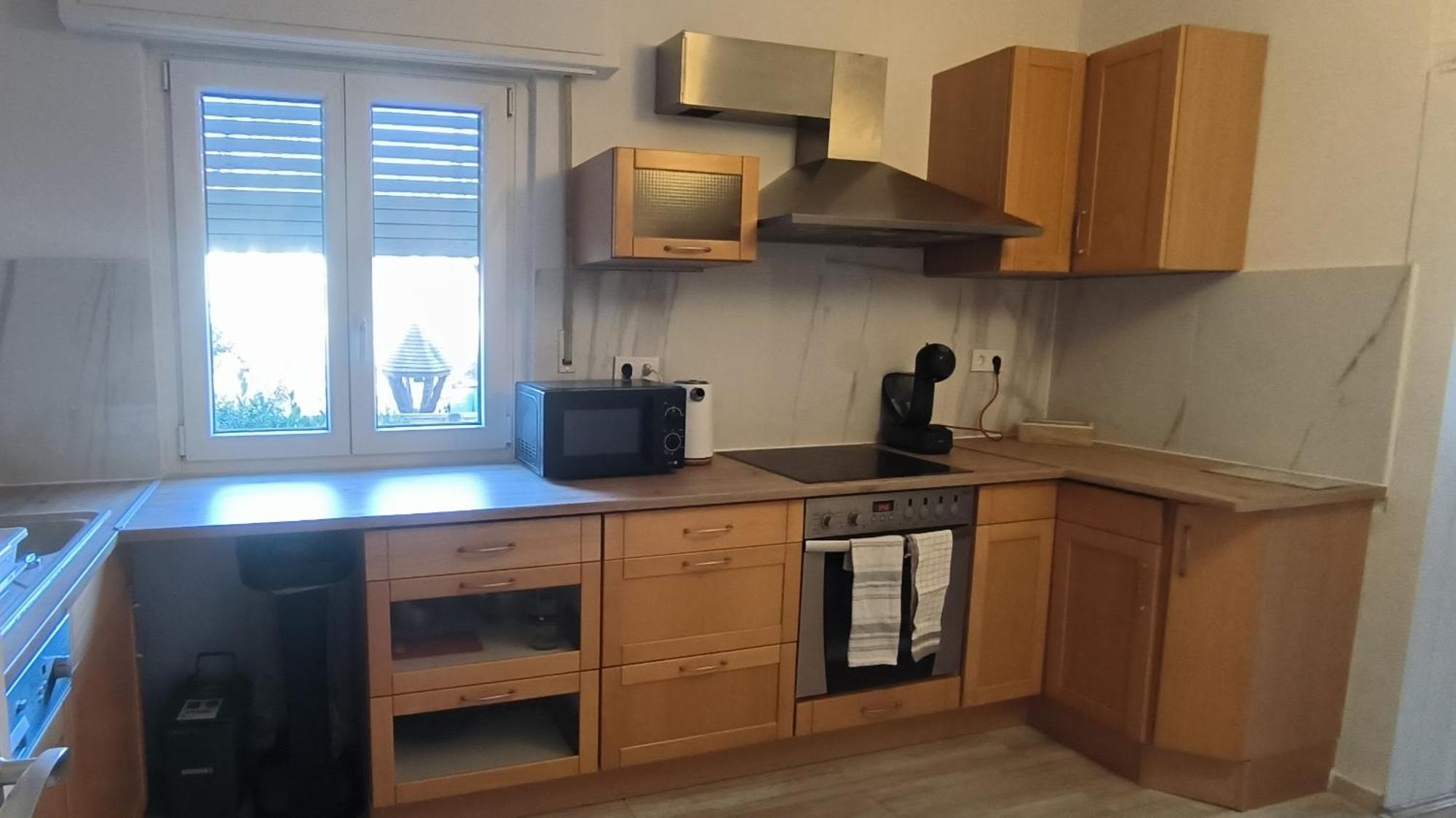 Schoene Und Optimal Gelegene Wohnung Weisskirchen Esterno foto