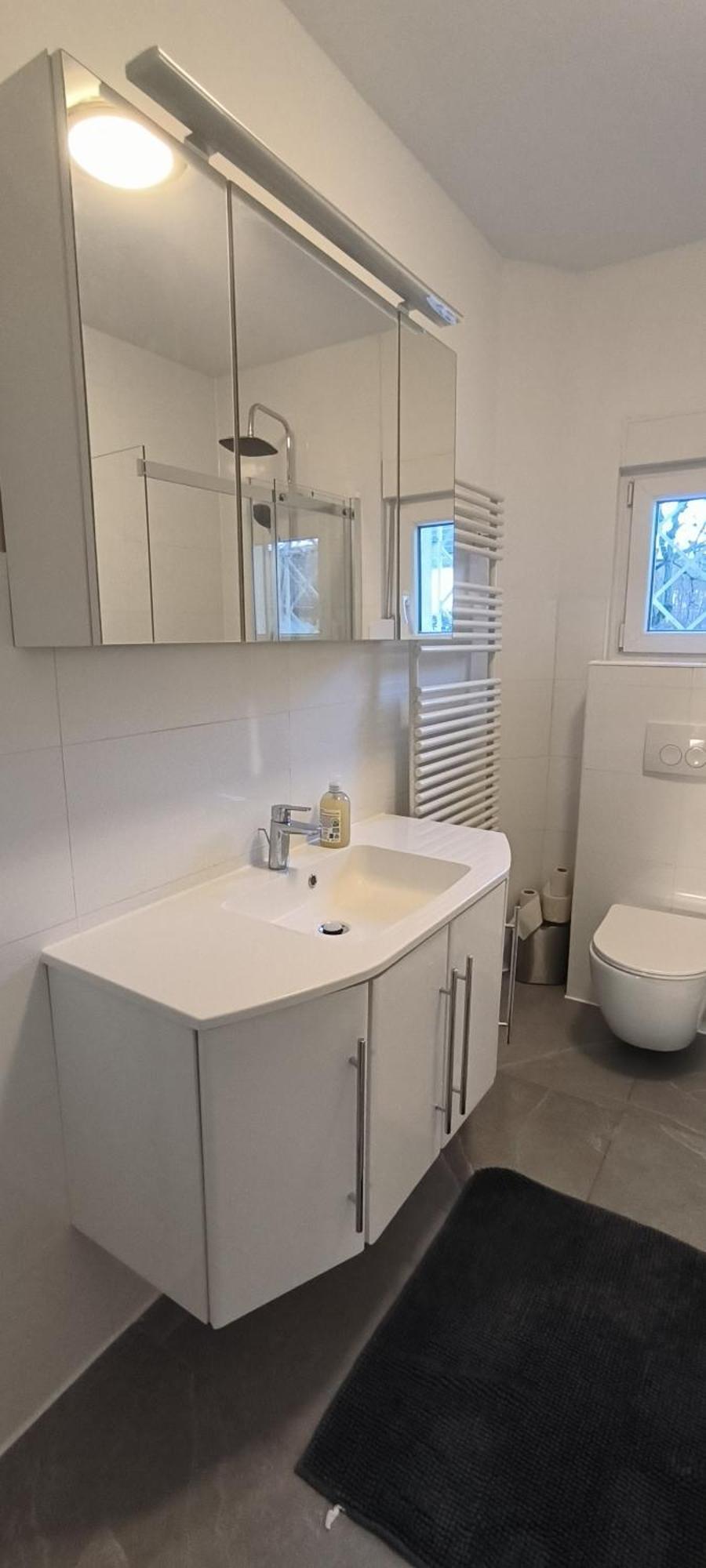 Schoene Und Optimal Gelegene Wohnung Weisskirchen Esterno foto